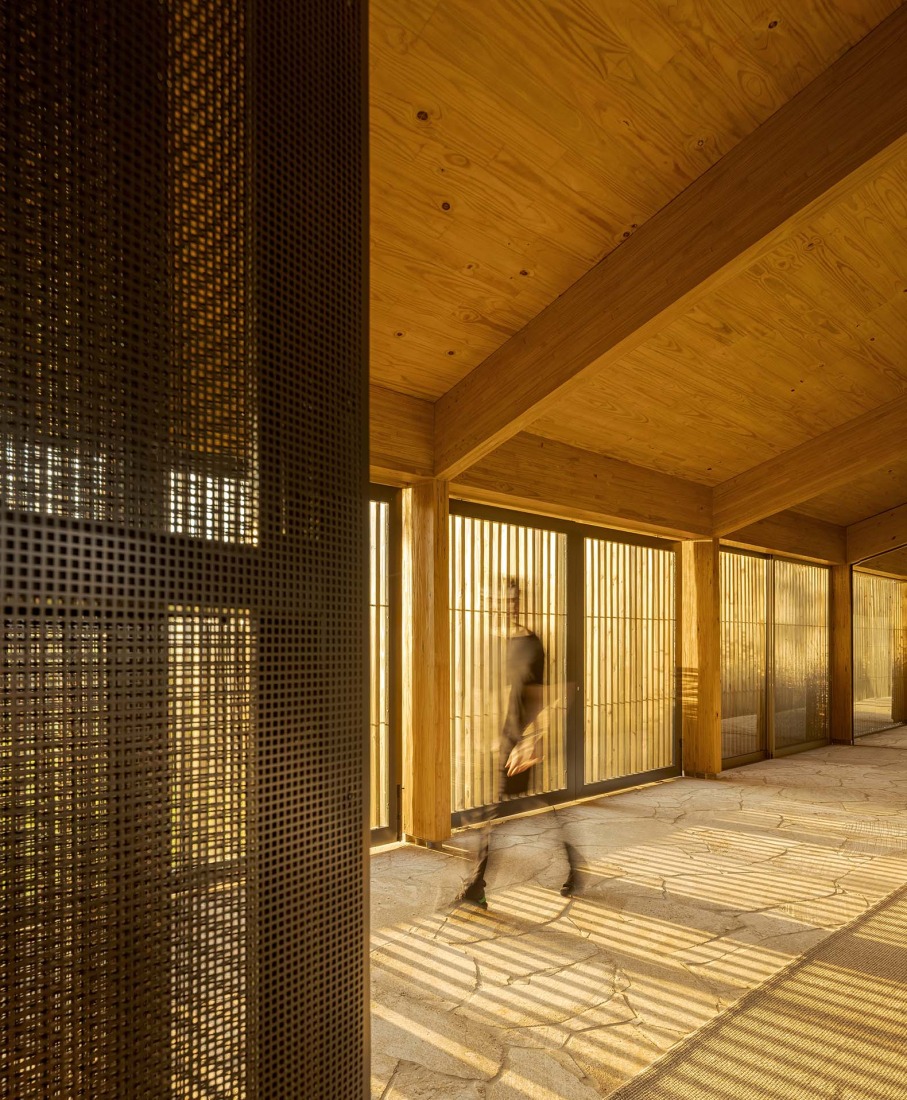 Celeiro House by mf+arquitetos. Photograph by Fernando Guerra.