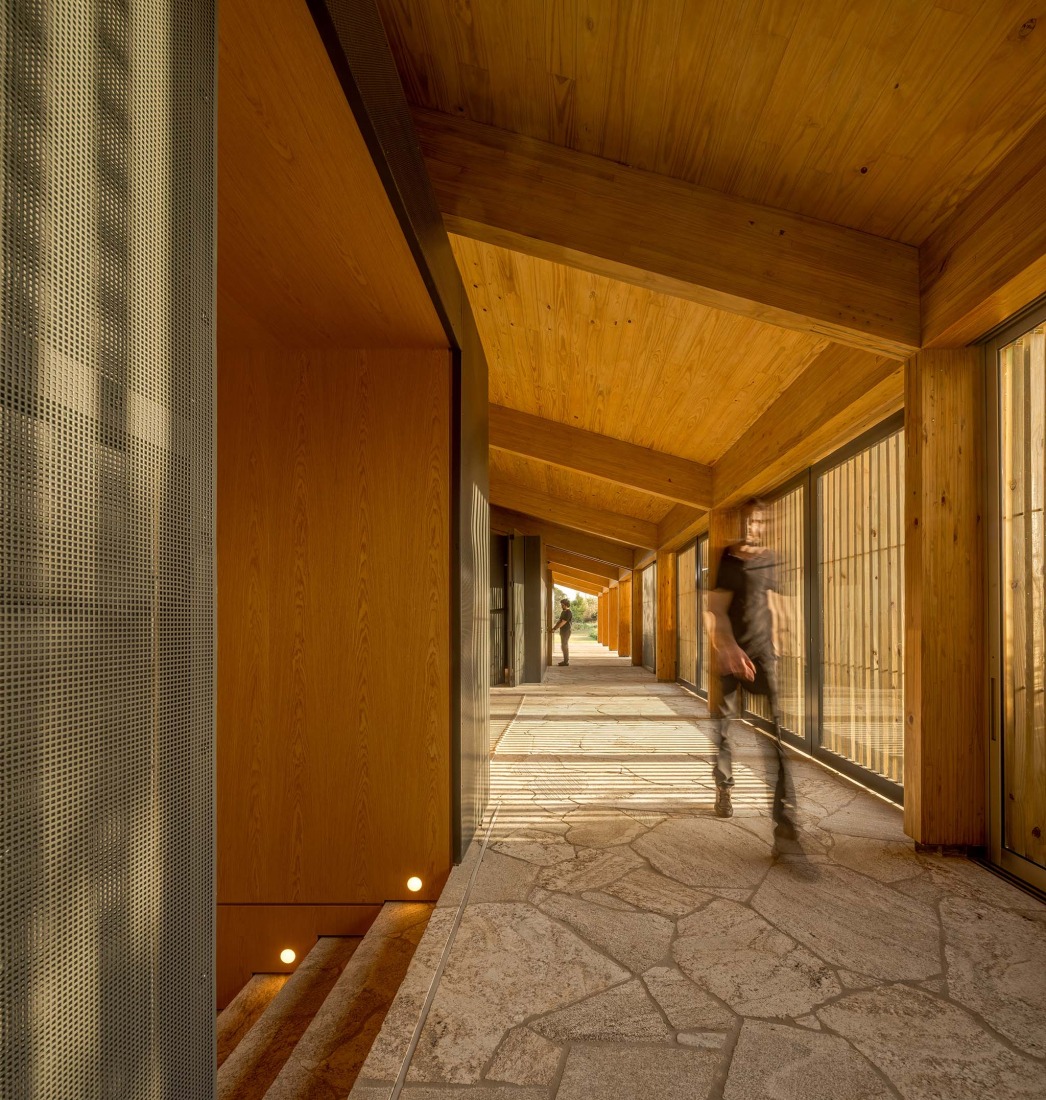 Celeiro House by mf+arquitetos. Photograph by Fernando Guerra.