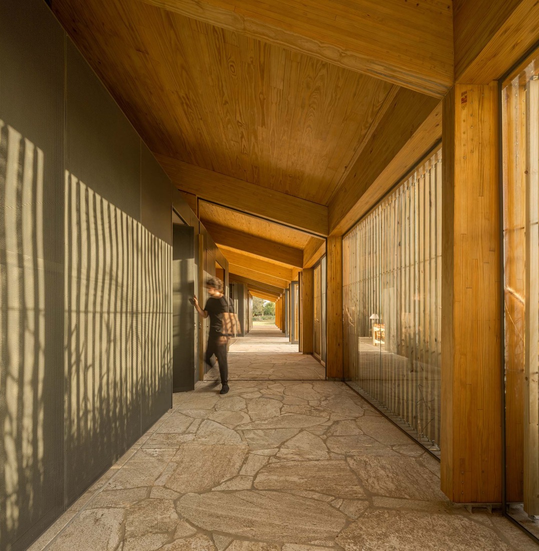 Celeiro House by mf+arquitetos. Photograph by Fernando Guerra.
