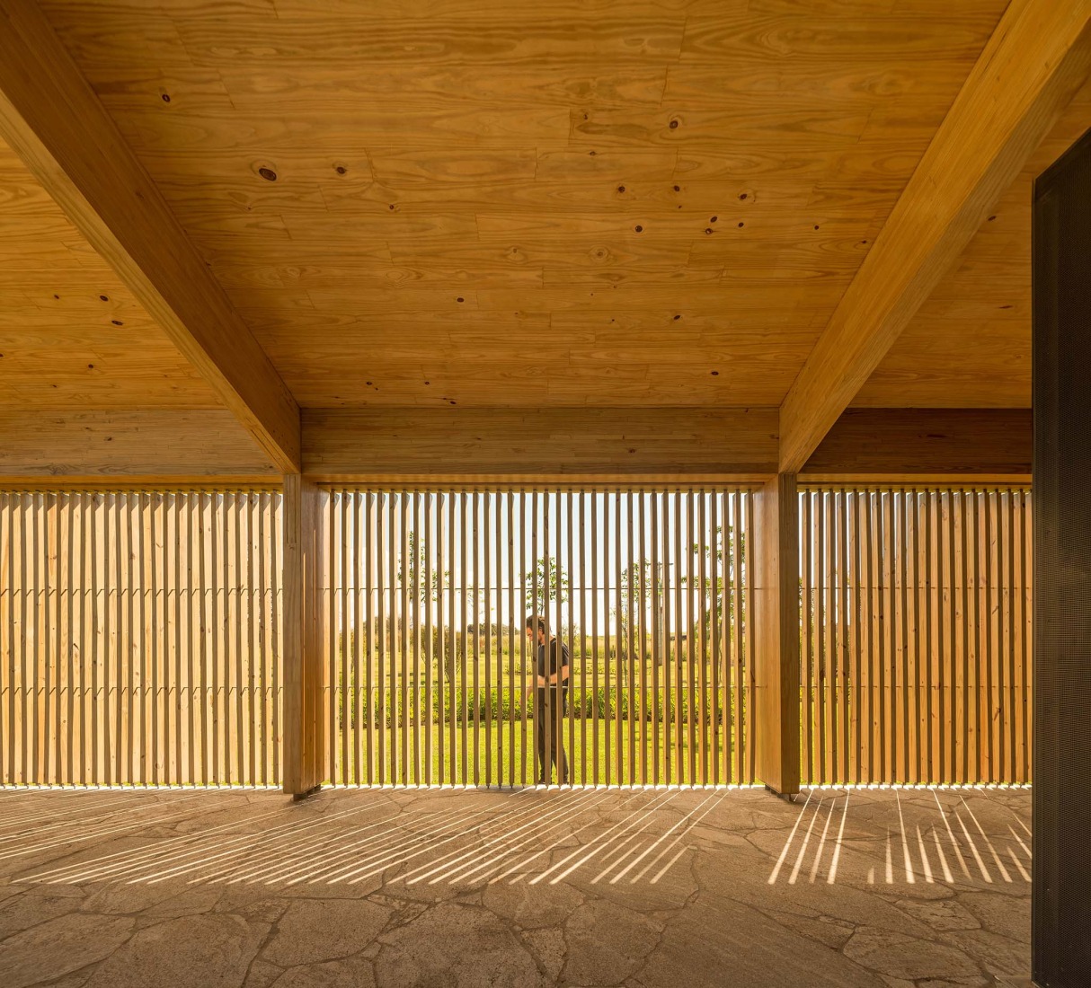 Celeiro House by mf+arquitetos. Photograph by Fernando Guerra.