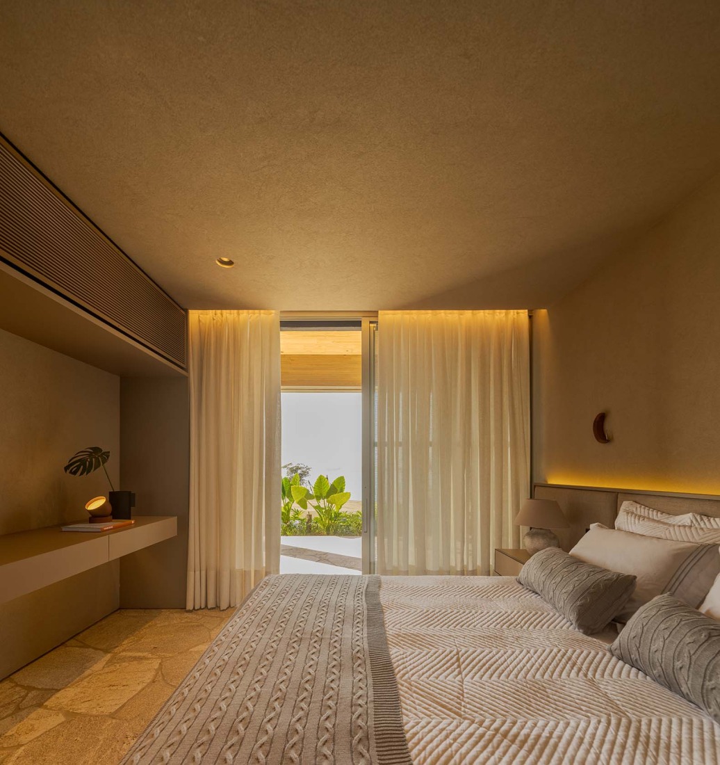 Celeiro House by mf+arquitetos. Photograph by Fernando Guerra.