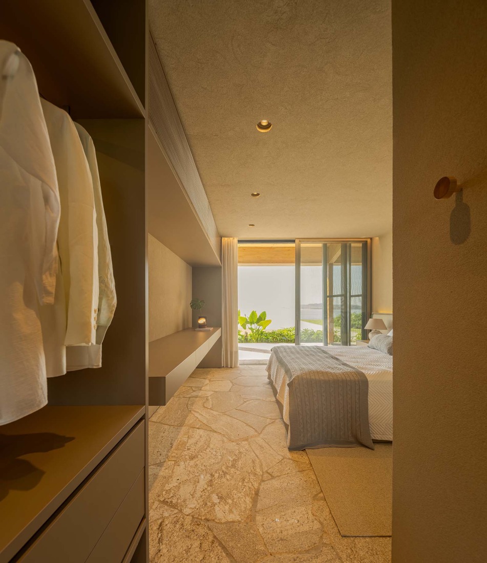 Celeiro House by mf+arquitetos. Photograph by Fernando Guerra.