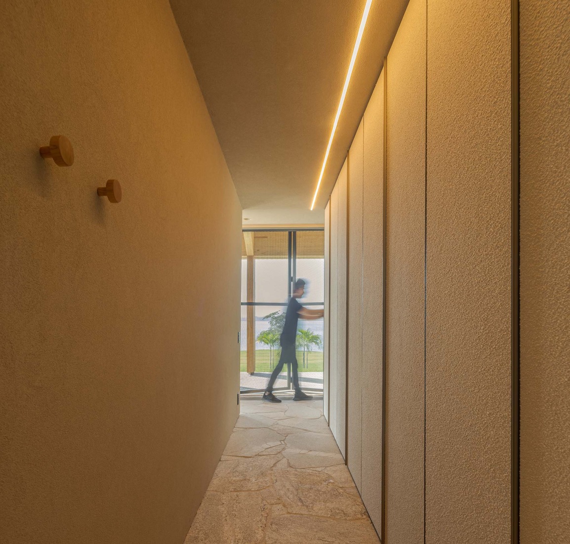Celeiro House by mf+arquitetos. Photograph by Fernando Guerra.