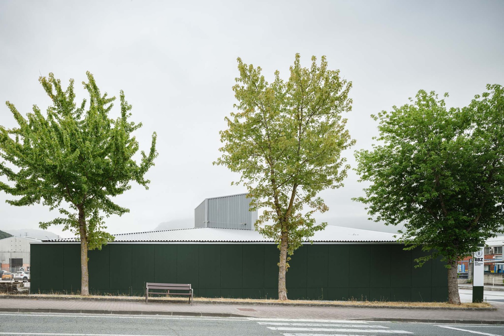 Sakana-Mendialdea Forest Resources Center by MID estudio + FILO arquitectos. Photograph by María Azkarate.