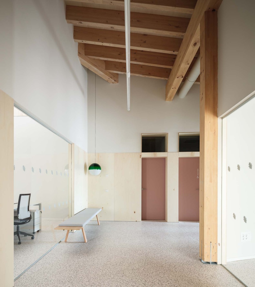 Sakana-Mendialdea Forest Resources Center by MID estudio + FILO arquitectos. Photograph by María Azkarate.