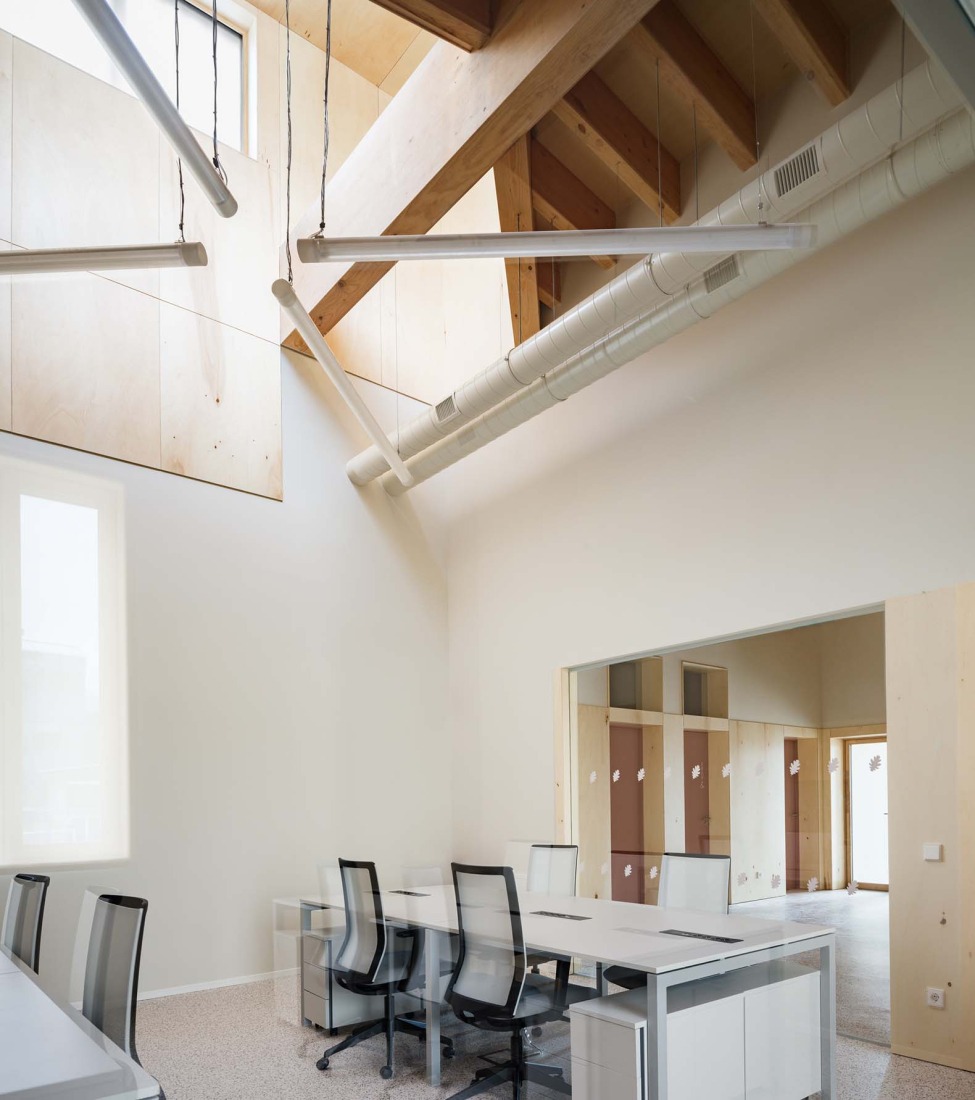 Sakana-Mendialdea Forest Resources Center by MID estudio + FILO arquitectos. Photograph by María Azkarate.
