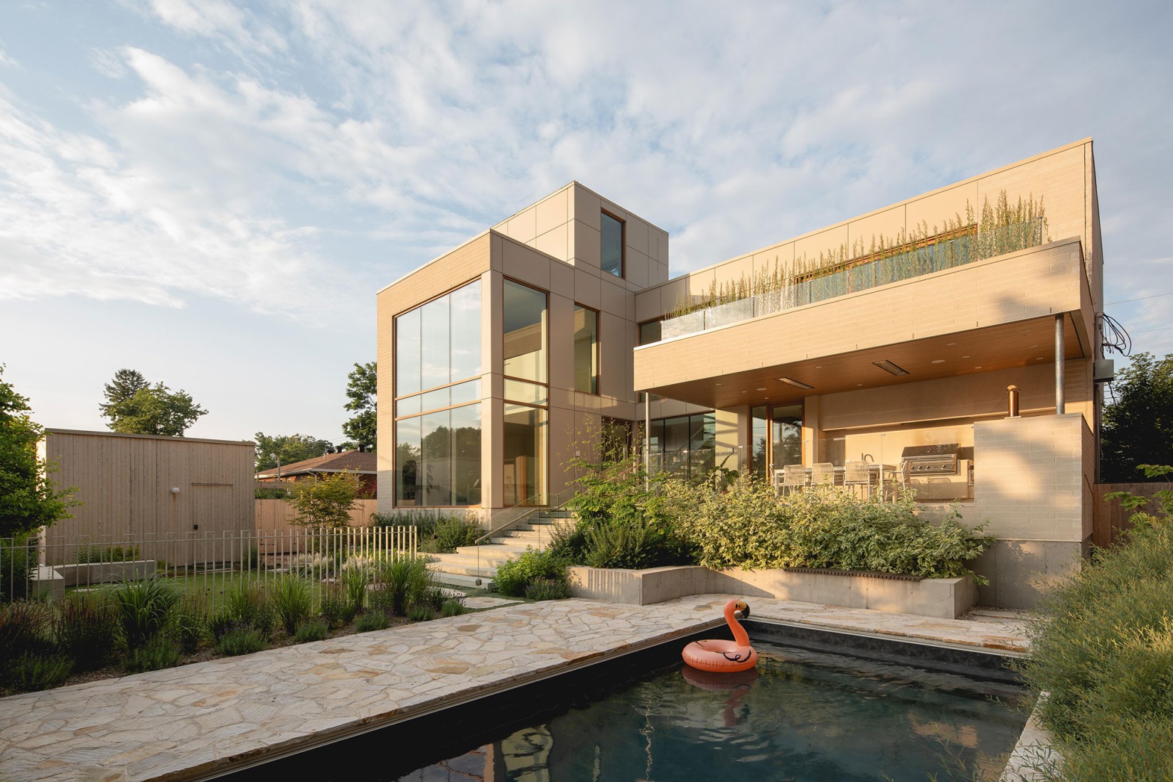 "The Lens" by MU Architecture. Photograph by Raphaël Thibodeau.