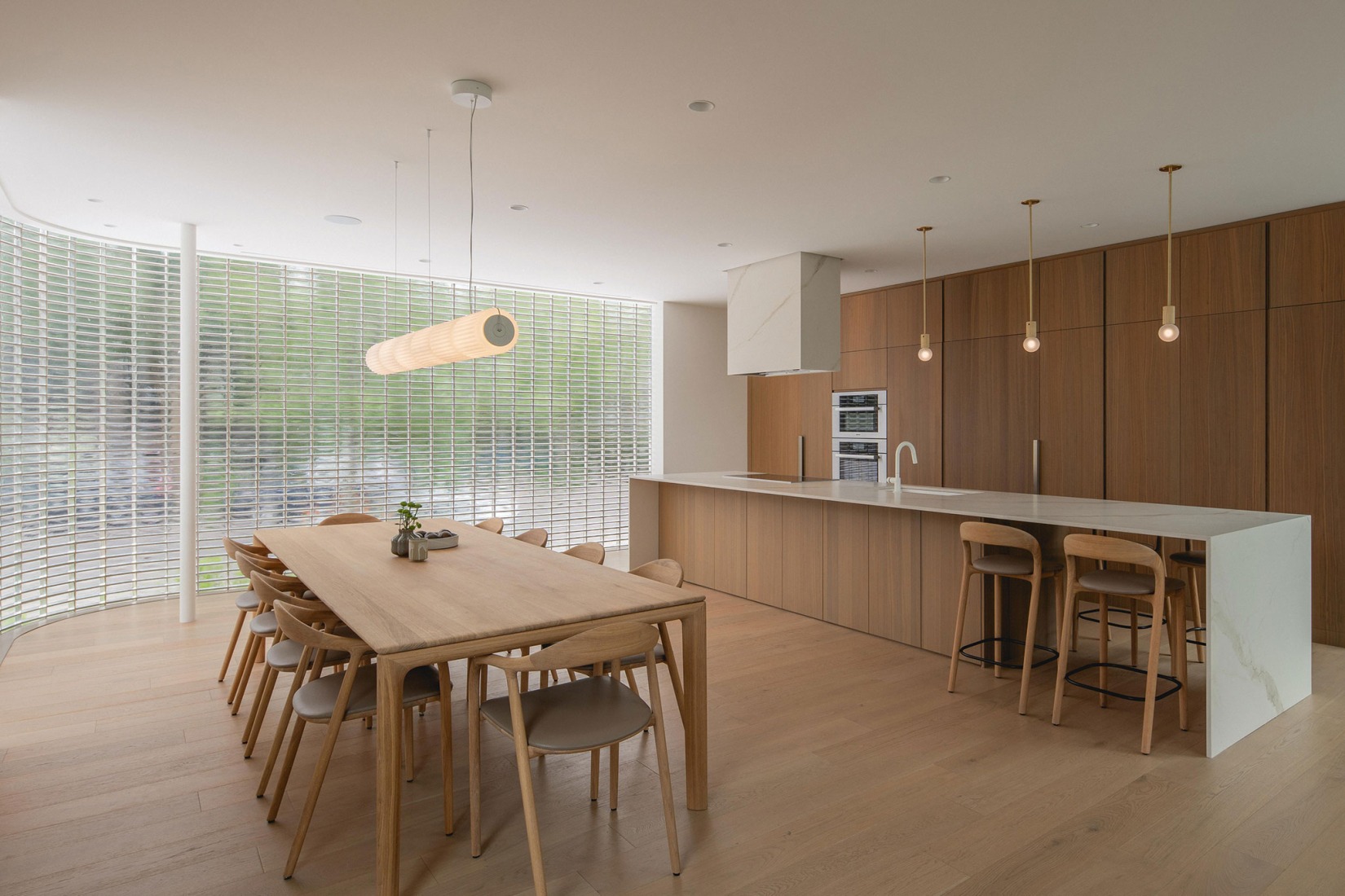 "The Lens" by MU Architecture. Photograph by Raphaël Thibodeau.