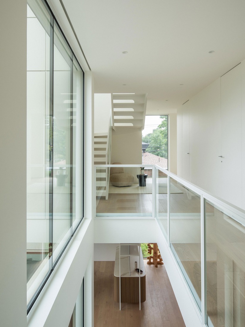 "The Lens" by MU Architecture. Photograph by Raphaël Thibodeau.