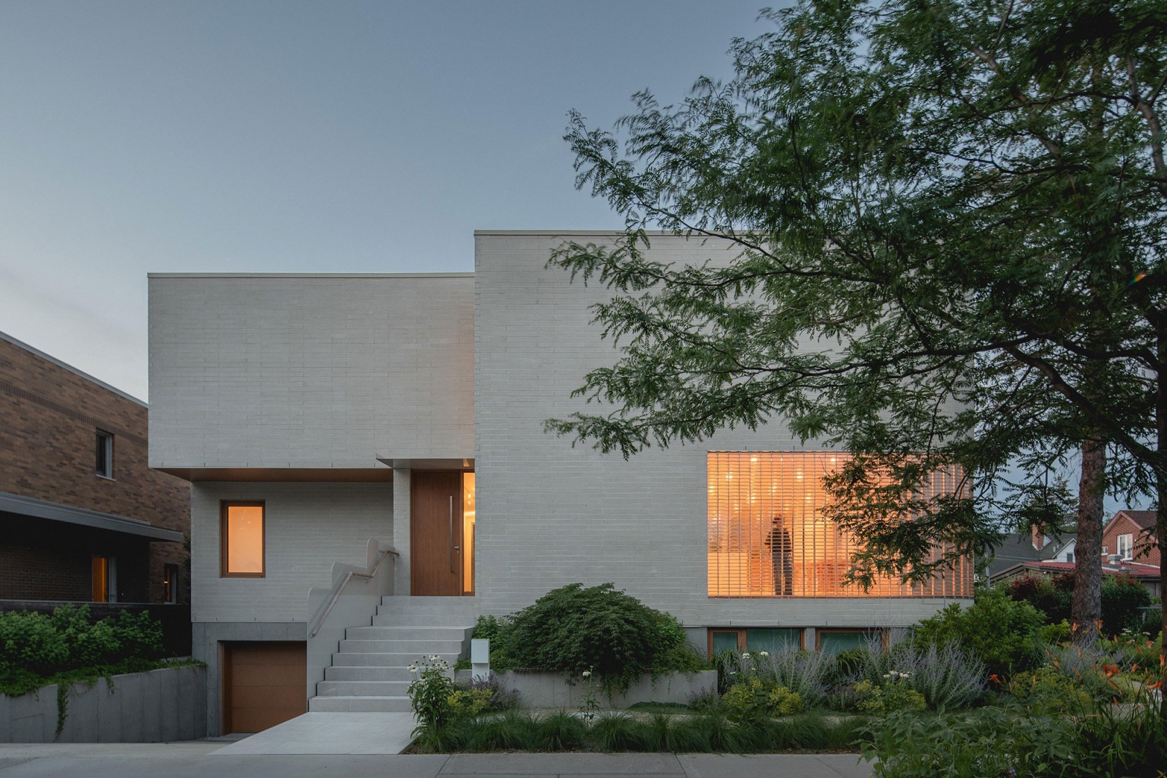 "The Lens" by MU Architecture. Photograph by Raphaël Thibodeau.