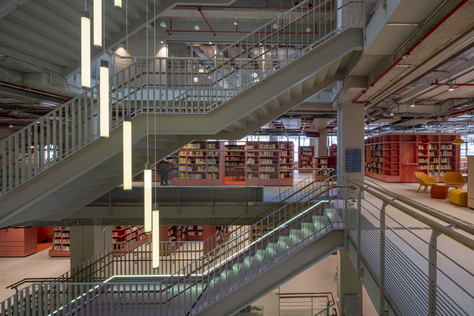 La Biblioteca Central de Essen por MVRDV. Fotografía por Jannes Linders.