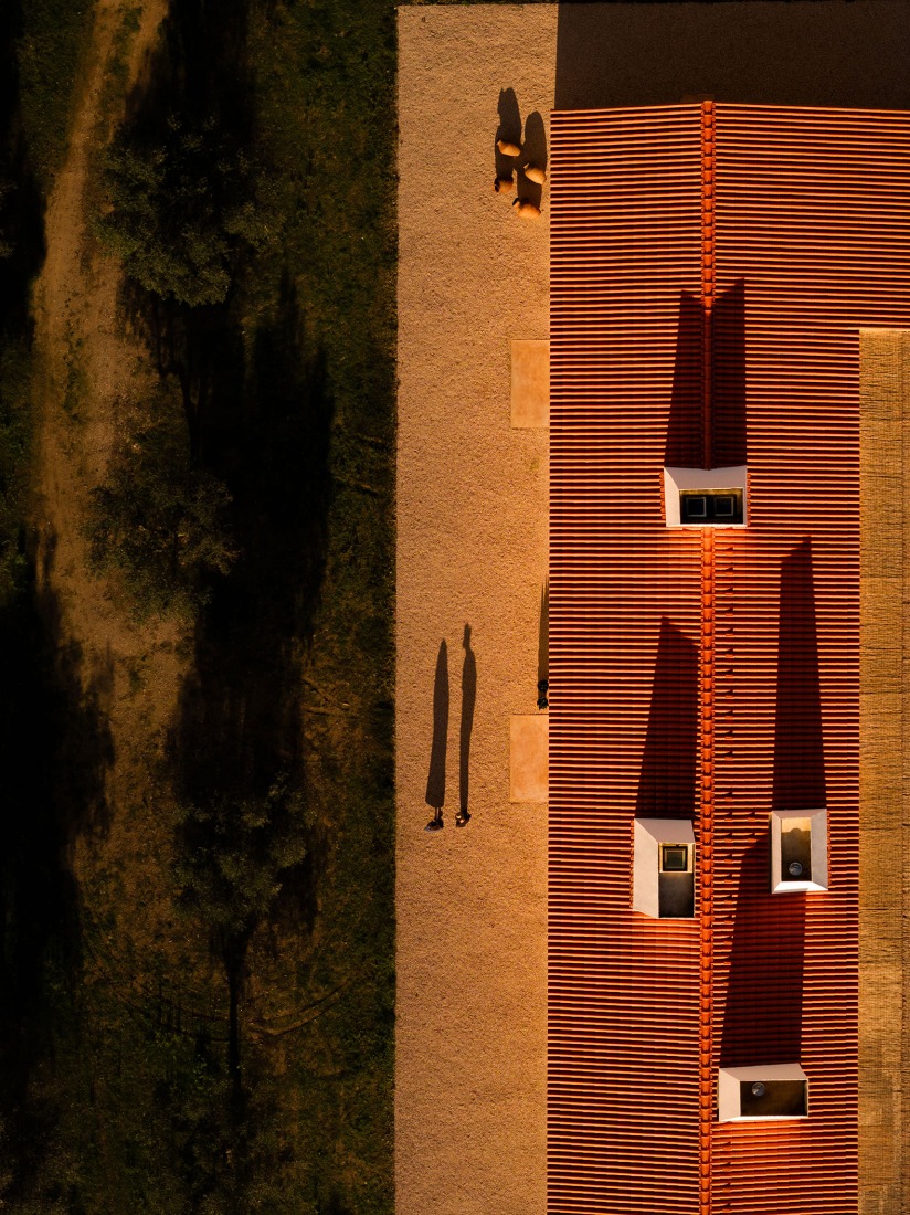 Monte Alvo House by NOZ Arquitectura. Photograph by Fernando Guerra.