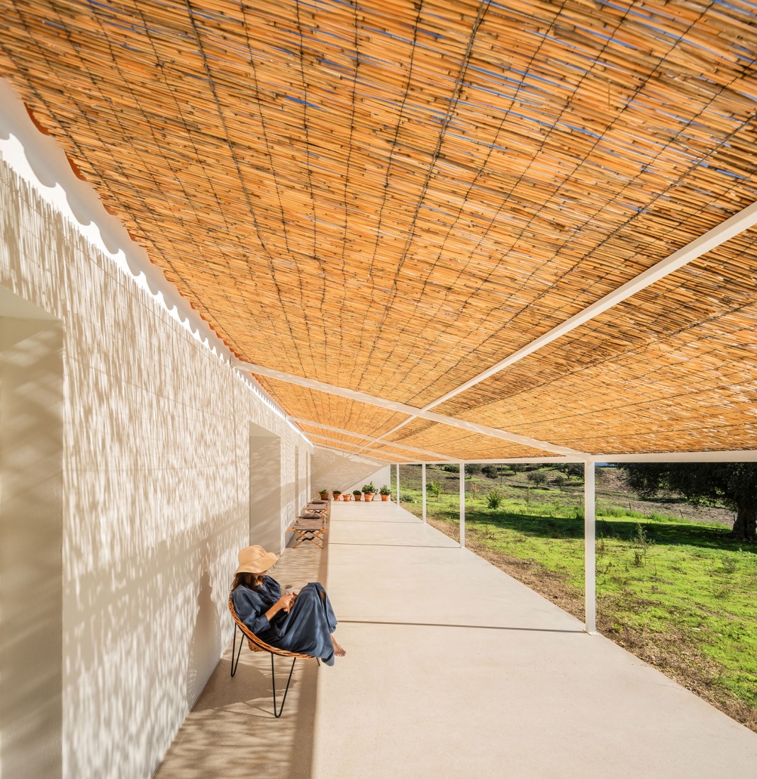 Monte Alvo House by NOZ Arquitectura. Photograph by Fernando Guerra.