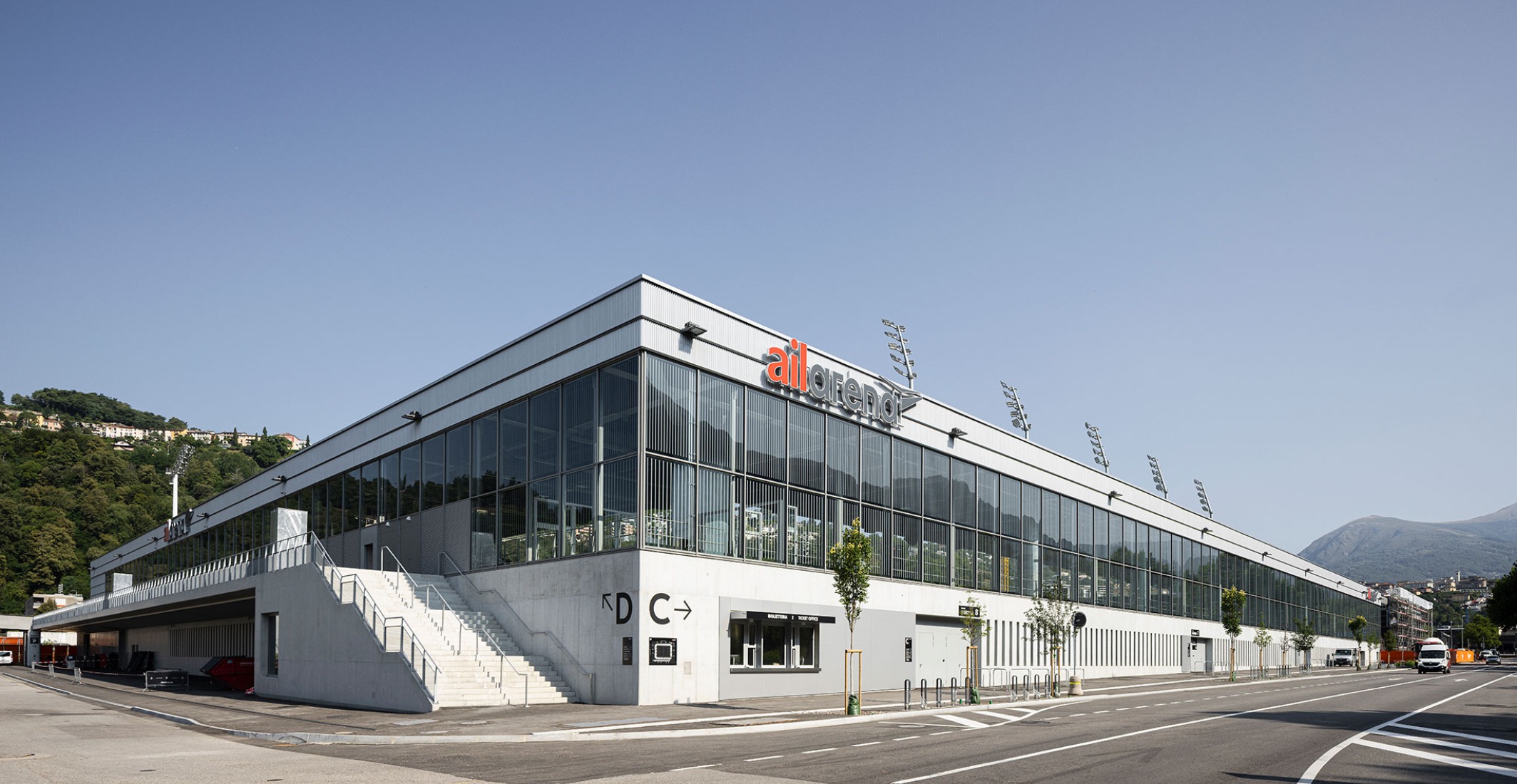 Arena Sportiva by Cruz y Ortiz Arquitectos SLP + Giraudi Radczuweit Architetti Sagl. Photograph by Fernando Alda.