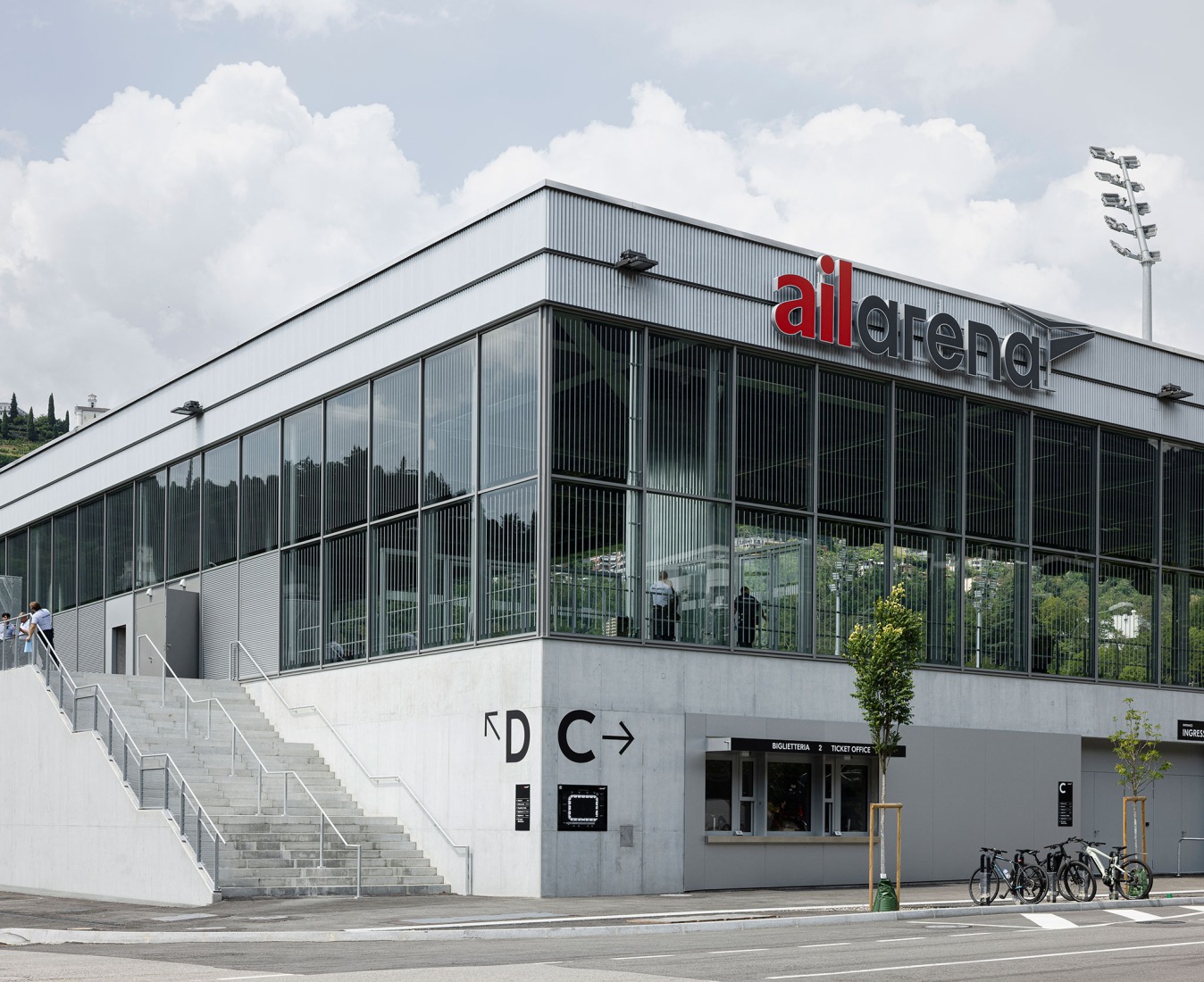 Arena Sportiva by Cruz y Ortiz Arquitectos SLP + Giraudi Radczuweit Architetti Sagl. Photograph by Fernando Alda.