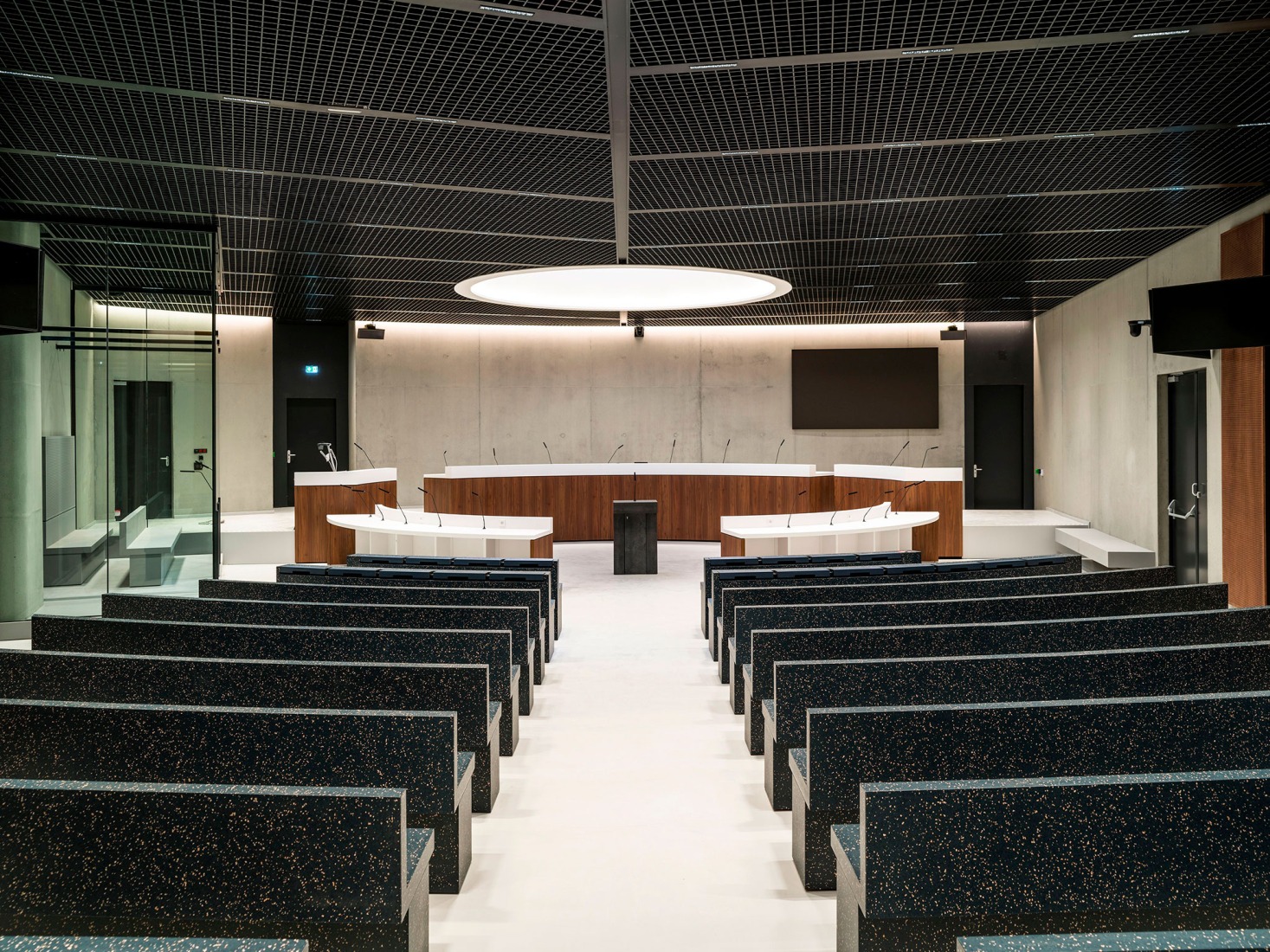 Palais de Justice de Lille por OMA. Fotografía por François-Xavier Gbré, cortesía de OMA.