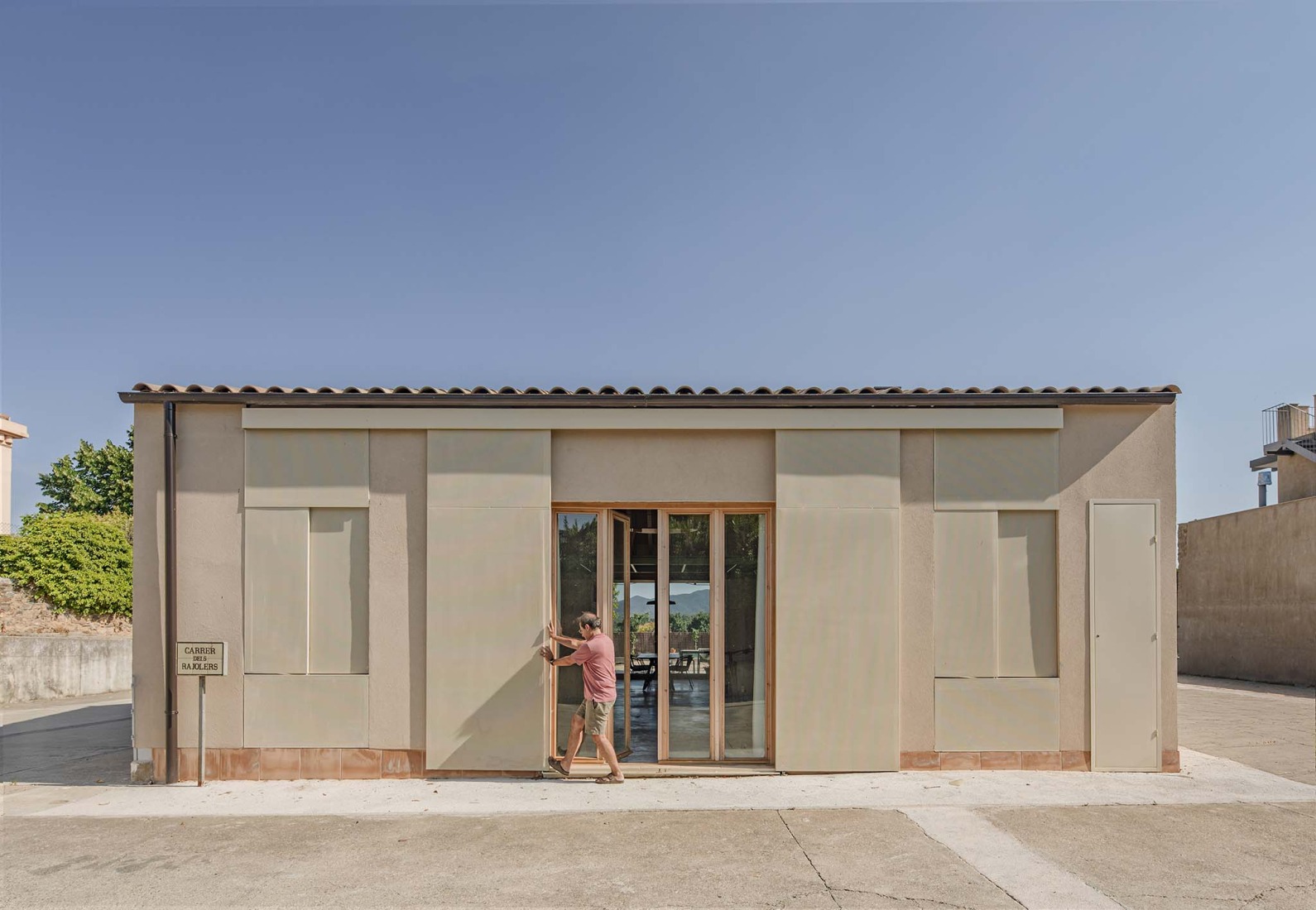 LX House by SAU Taller d'Arquitectura. Photograph by Andrés Flajszer.