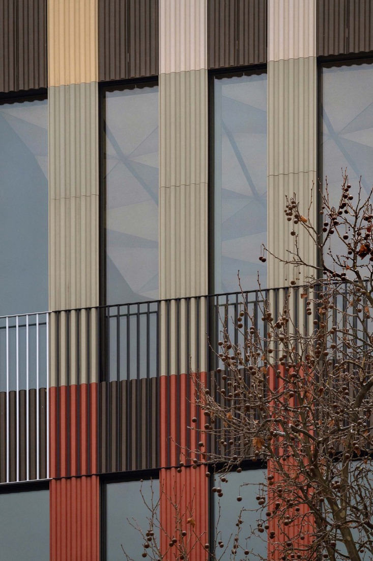 Office Building for Federal Authorities at the Spreebogen by Sauerbruch Hutton. Photograph by Jan Bitter.