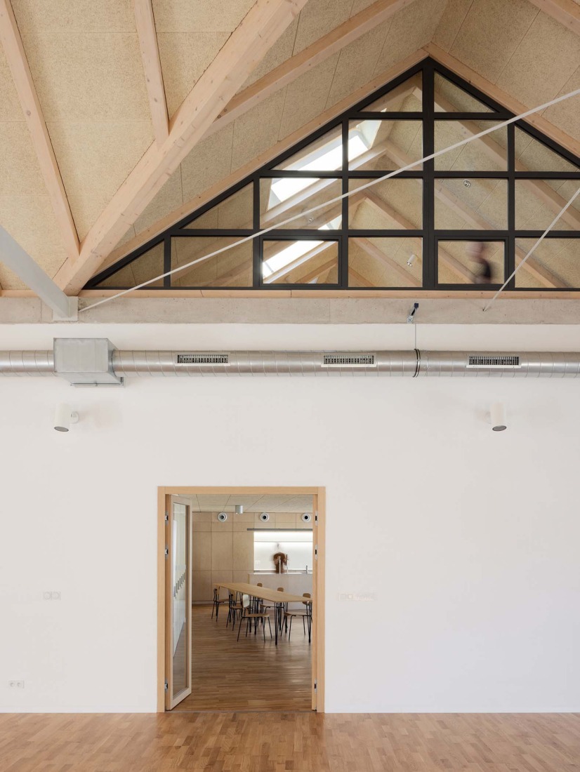 Stará hasička Cultural and Community Centre by Schwerpunkt. Photograph by Matej Hakár.