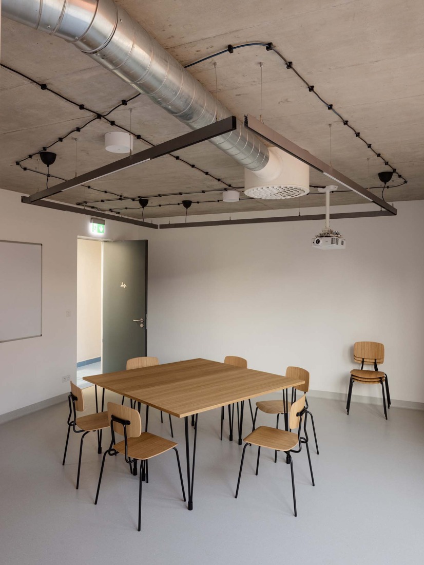Stará hasička Cultural and Community Centre by Schwerpunkt. Photograph by Matej Hakár.