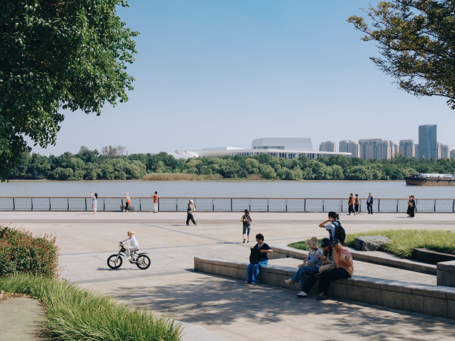 Shanghai Grand Opera House by Snøhetta. Photograph by Yumeng Zhu.