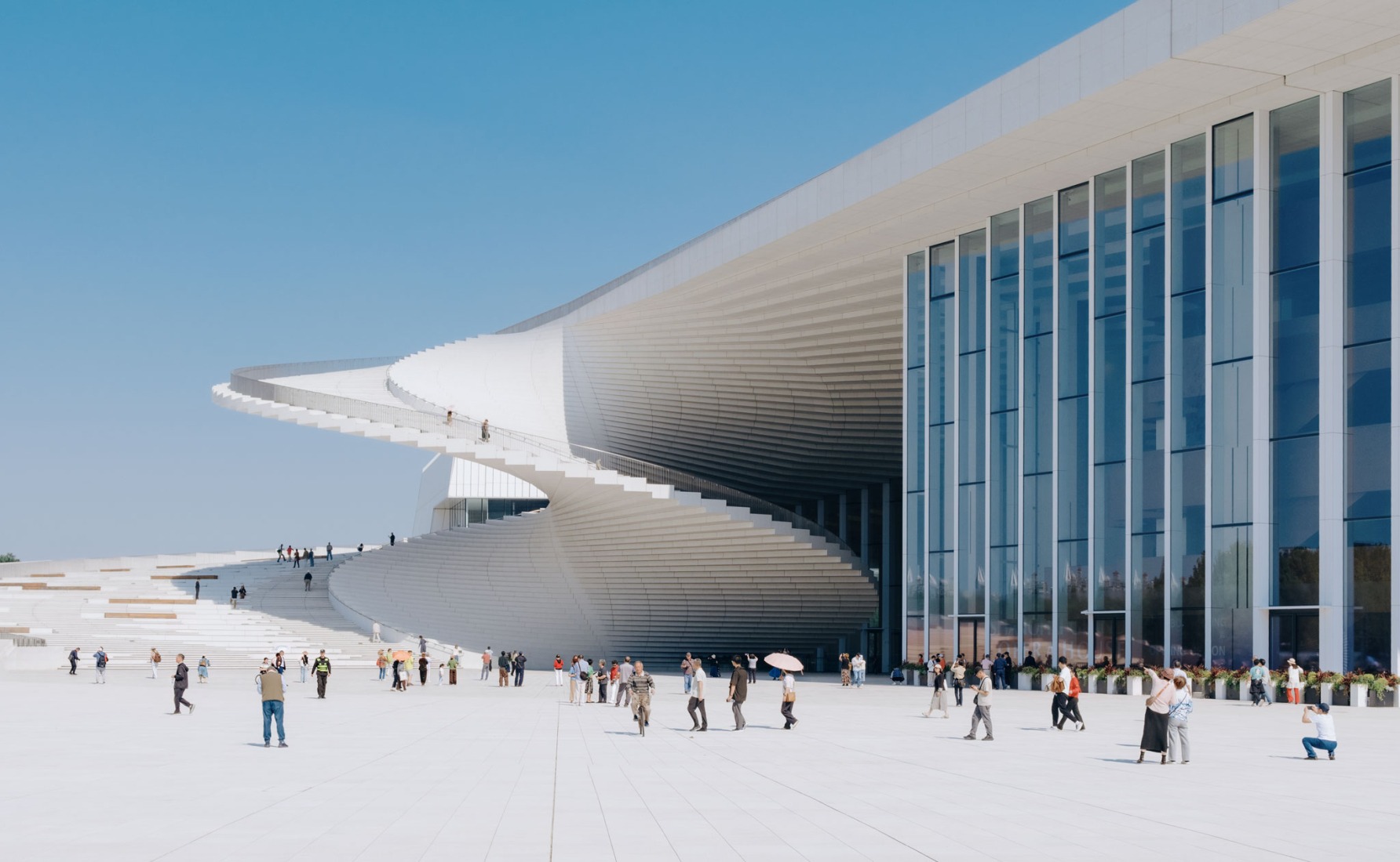 Shanghai Grand Opera House by Snøhetta. Photograph by Yumeng Zhu.