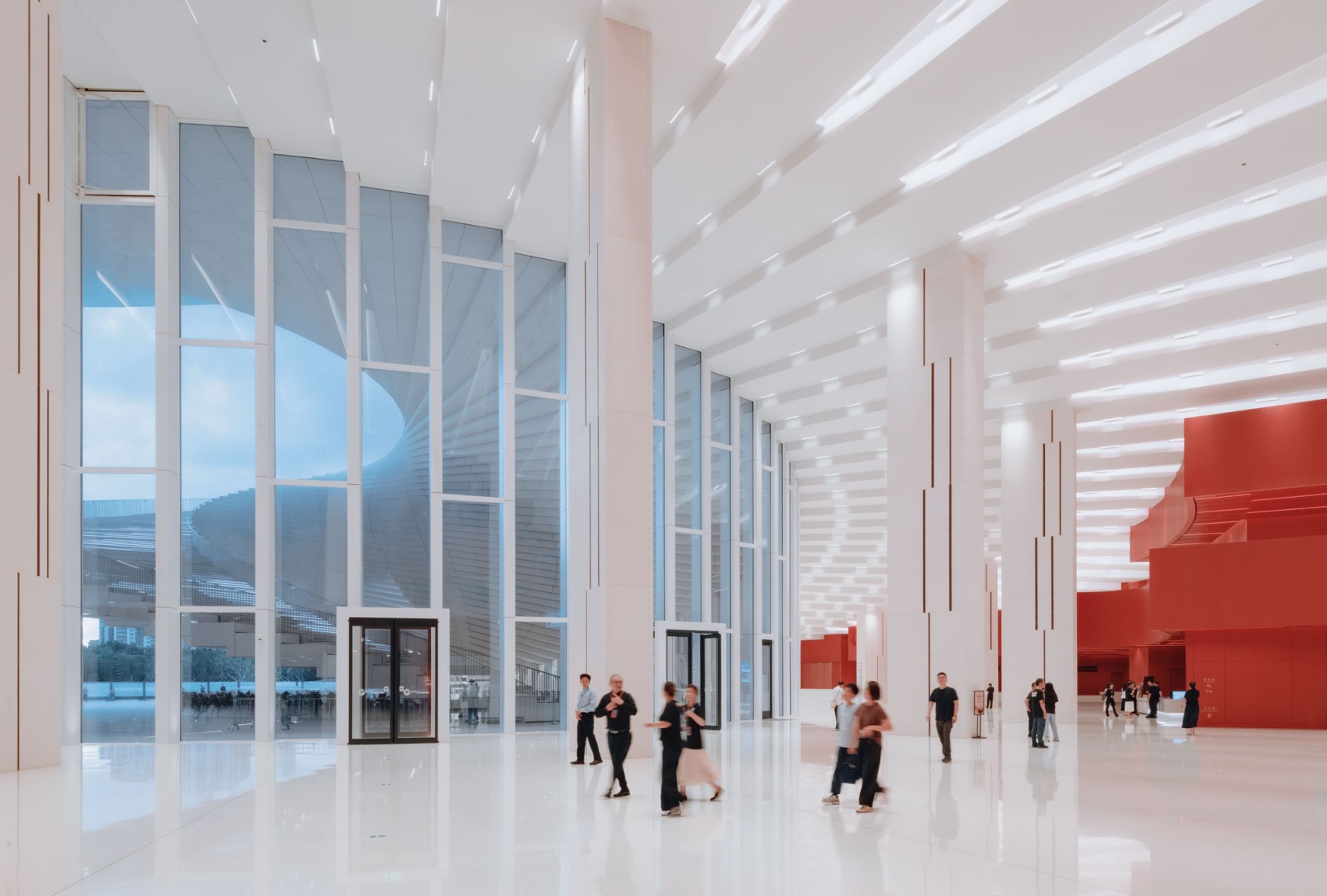 Shanghai Grand Opera House by Snøhetta. Photograph by Yumeng Zhu.