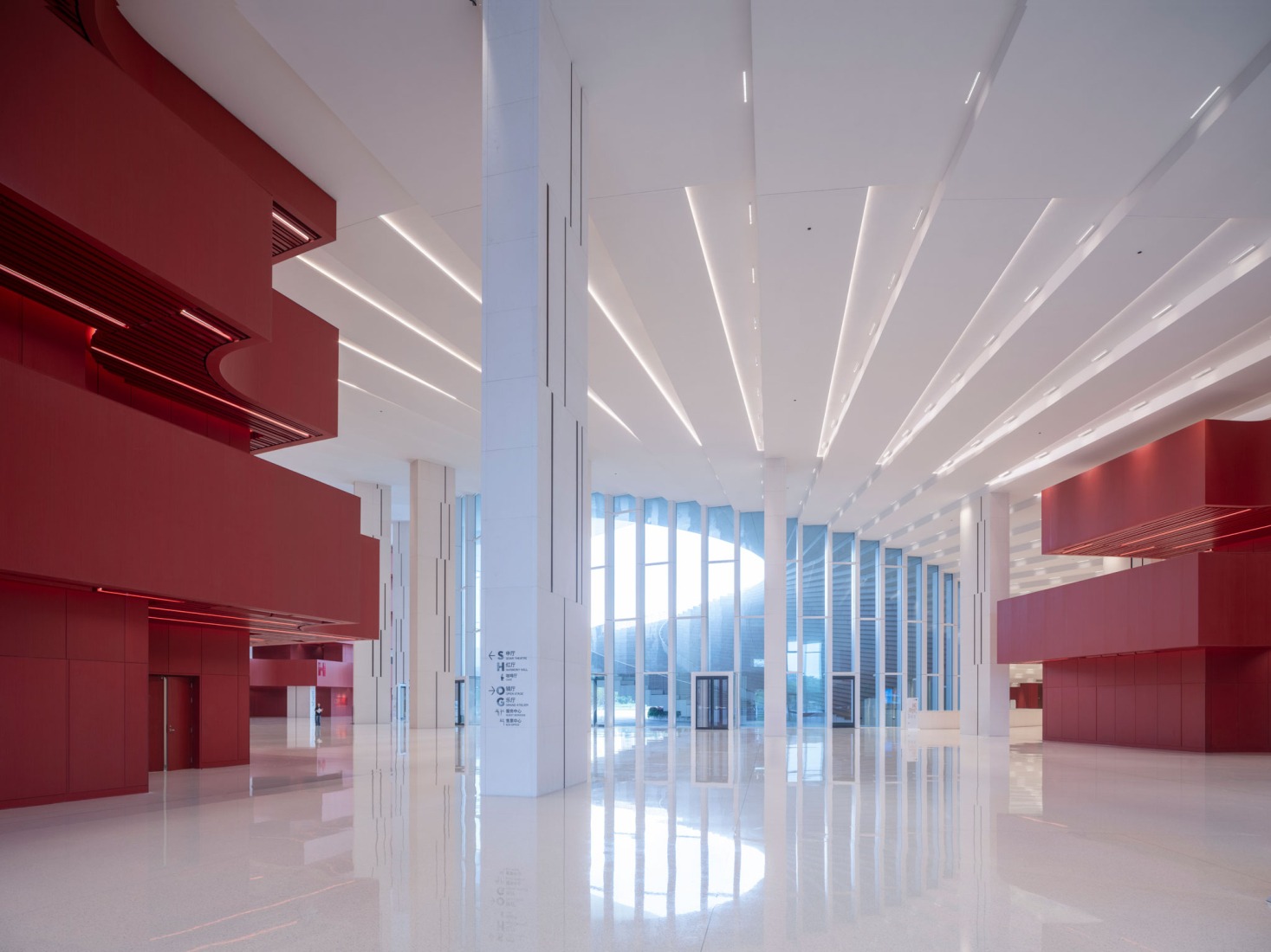Shanghai Grand Opera House by Snøhetta. Photograph by Yumeng Zhu.