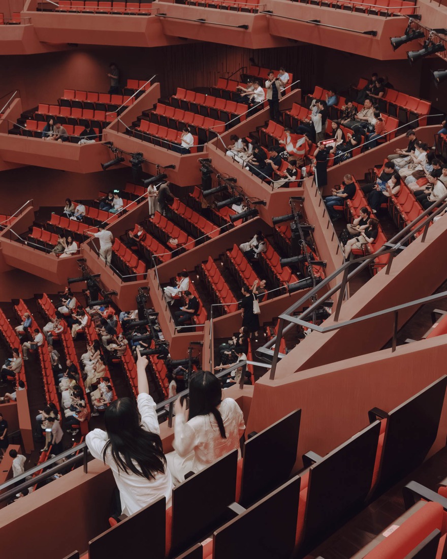 Shanghai Grand Opera House by Snøhetta. Photograph by Yumeng Zhu.