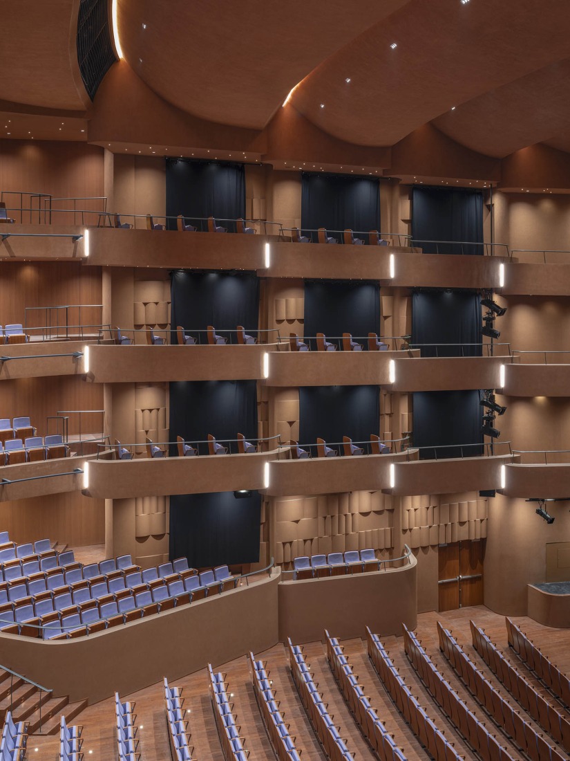 Shanghai Grand Opera House by Snøhetta. Photograph by Tian Fangfang.