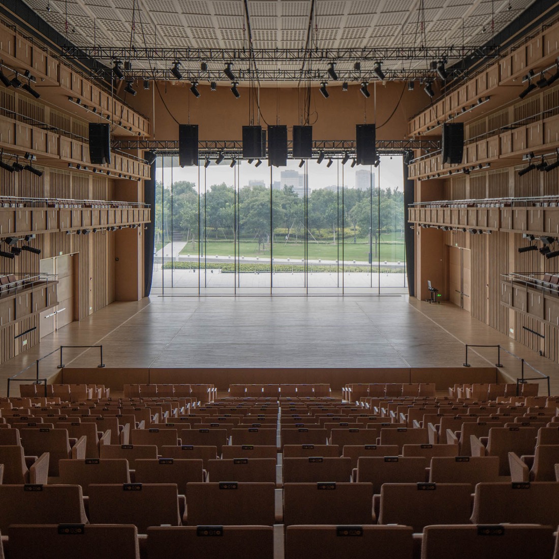Shanghai Grand Opera House by Snøhetta. Photograph by Honne Dang.