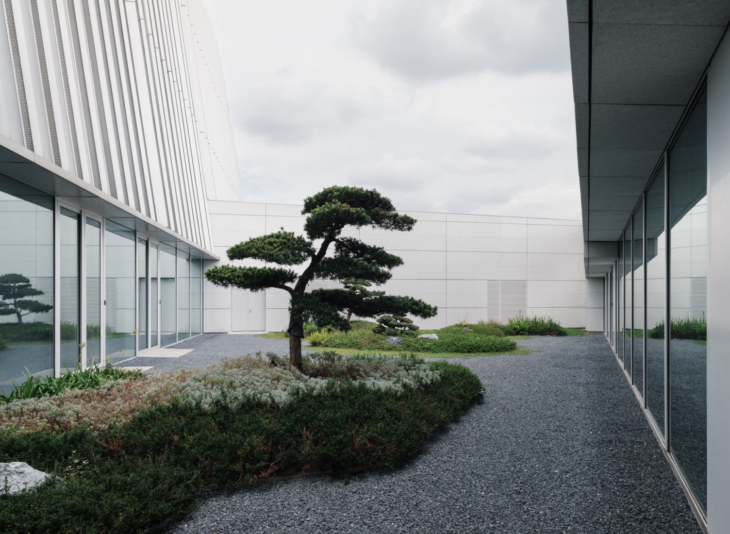 Shanghai Grand Opera House by Snøhetta. Photograph by Chen Hao.