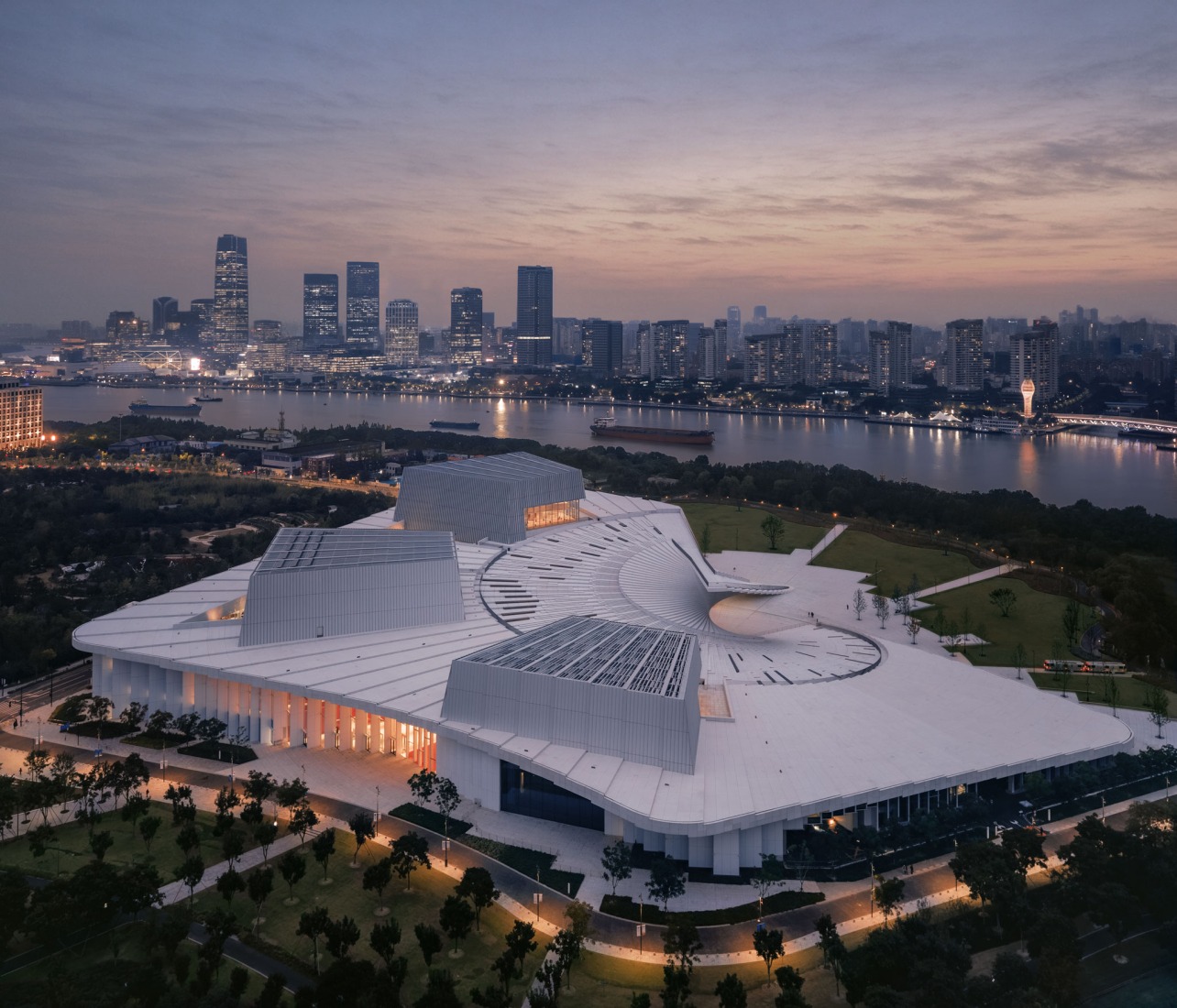 Shanghai Grand Opera House by Snøhetta. Photograph by Yumeng Zhu.