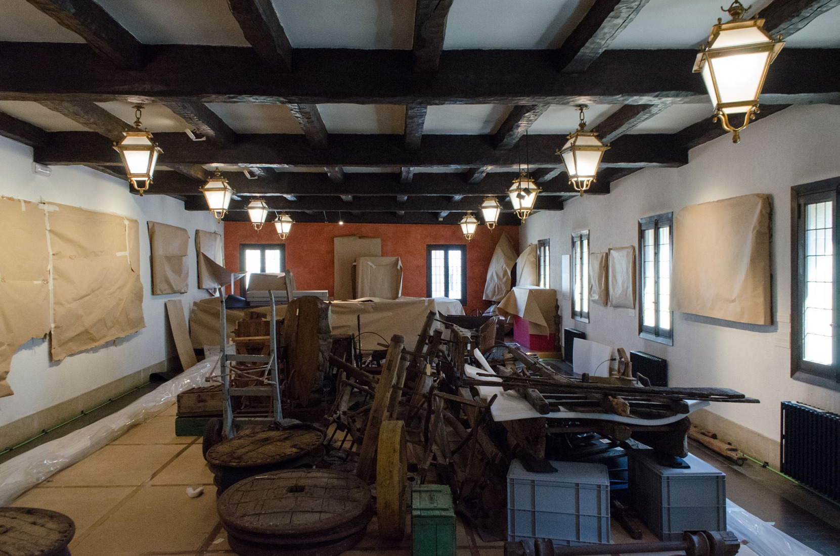 Photographs of the condition prior to the intervention. Courtesy of Vaillo + Architects.