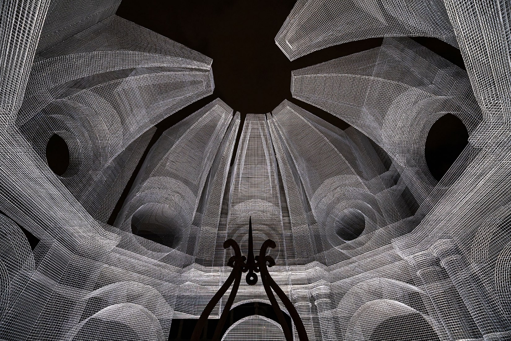 Sacral para la exposición Dante del MAR por Edoardo Tresoldi