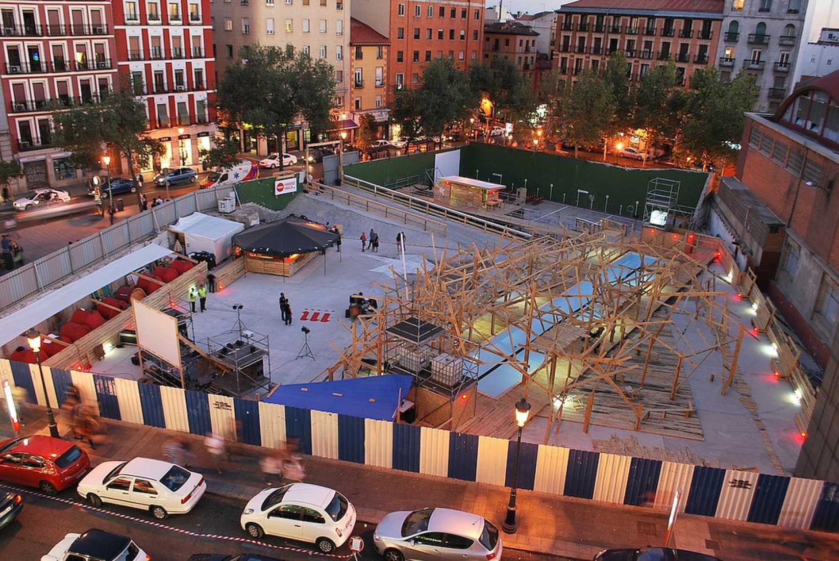 CITY is LAND, noche blanco-madrid 2010. Madrid. © EXYZT