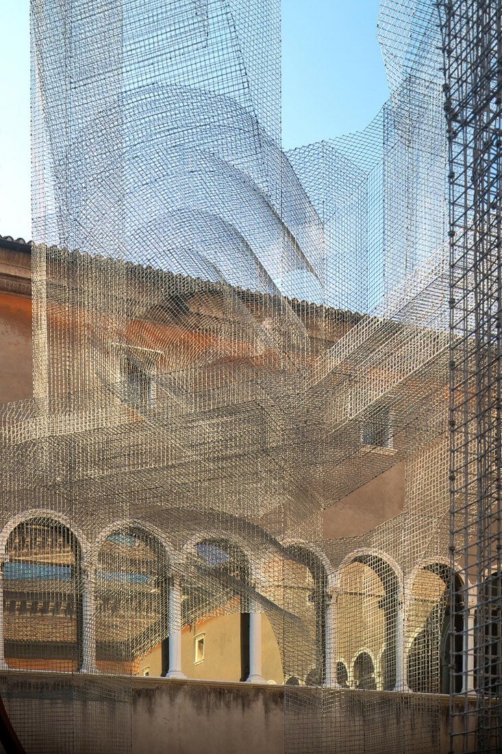 Sacral para la exposición Dante del MAR por Edoardo Tresoldi