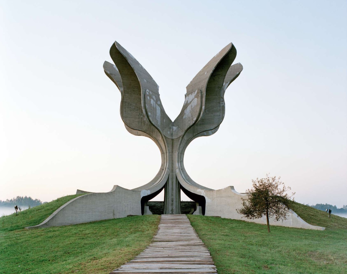Spomenik: The End of History.