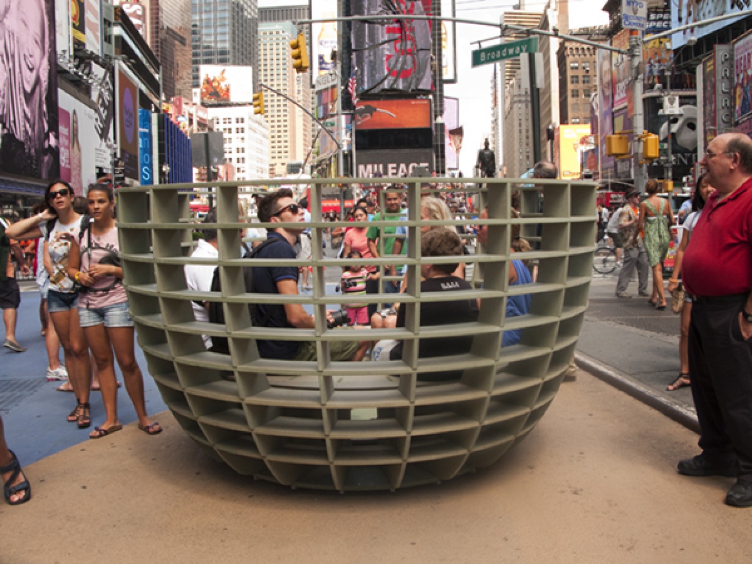 Photographs by Ka-Man Tse for the Times Square Alliance.