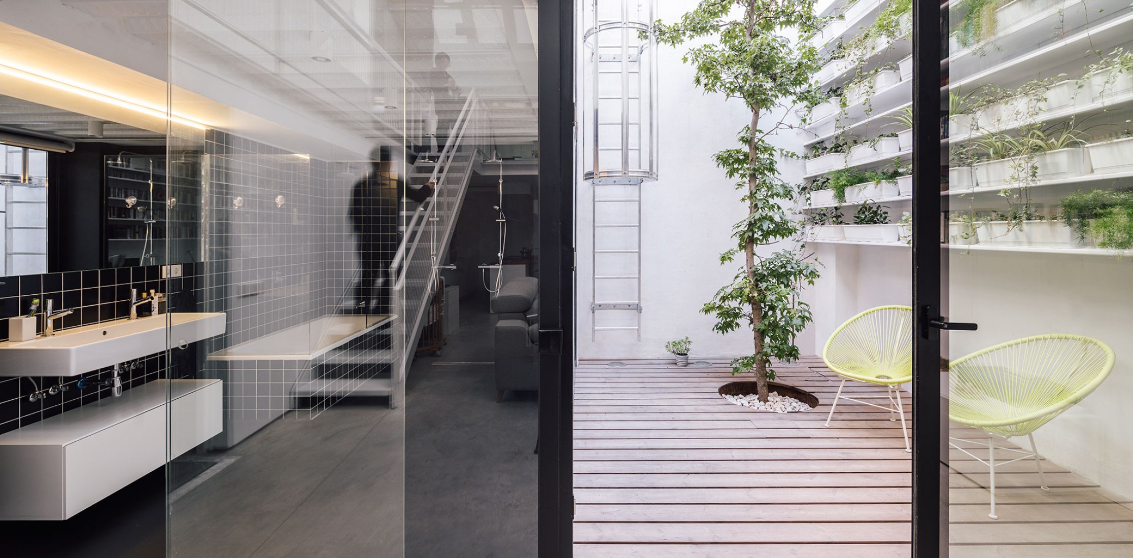 Reuse of an industrial space by Ruizesquiroz Arquitectos. Photograph by Imagen Subliminal.