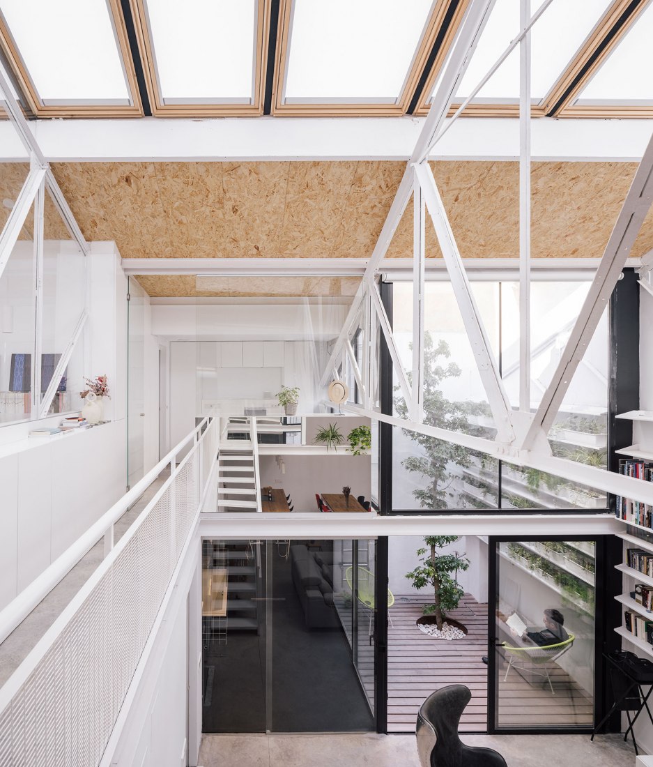Reuse of an industrial space by Ruizesquiroz Arquitectos. Photograph by Imagen Subliminal.