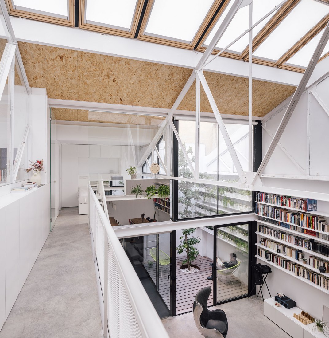 Reuse of an industrial space by Ruizesquiroz Arquitectos. Photograph by Imagen Subliminal.