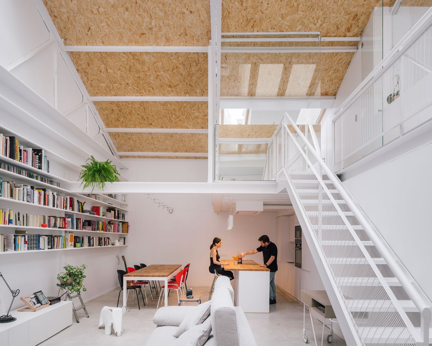 Reuse of an industrial space by Ruizesquiroz Arquitectos. Photograph by Imagen Subliminal.