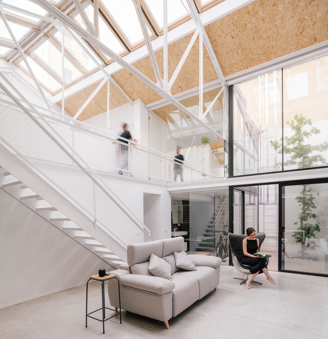 Reuse of an industrial space by Ruizesquiroz Arquitectos. Photograph by Imagen Subliminal.