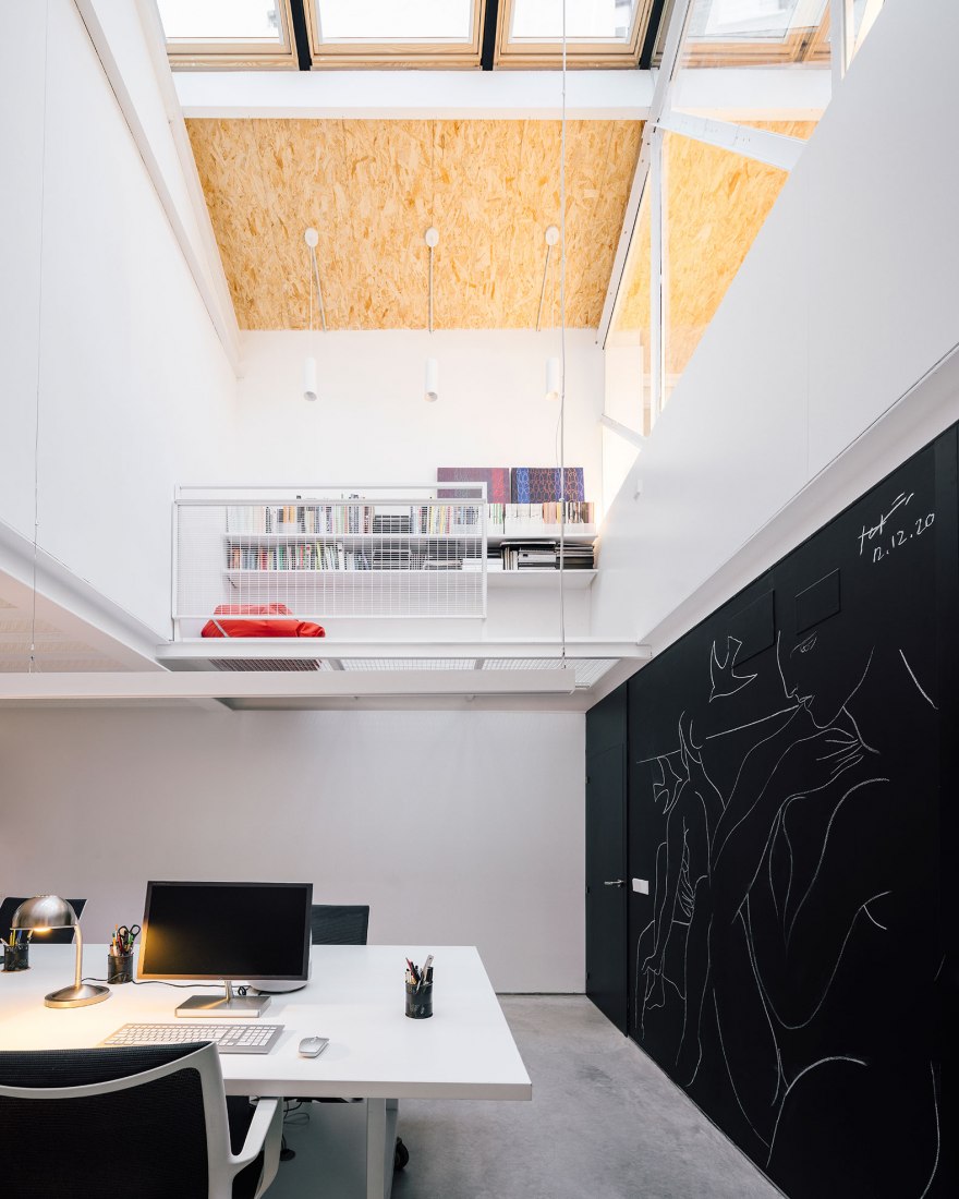 Reuse of an industrial space by Ruizesquiroz Arquitectos. Photograph by Imagen Subliminal.