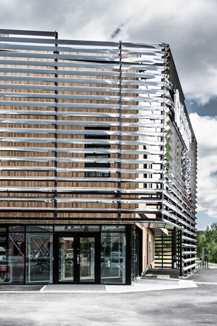 Outside view. Dalarna University Library by ADEPT. Photography © Barabild.