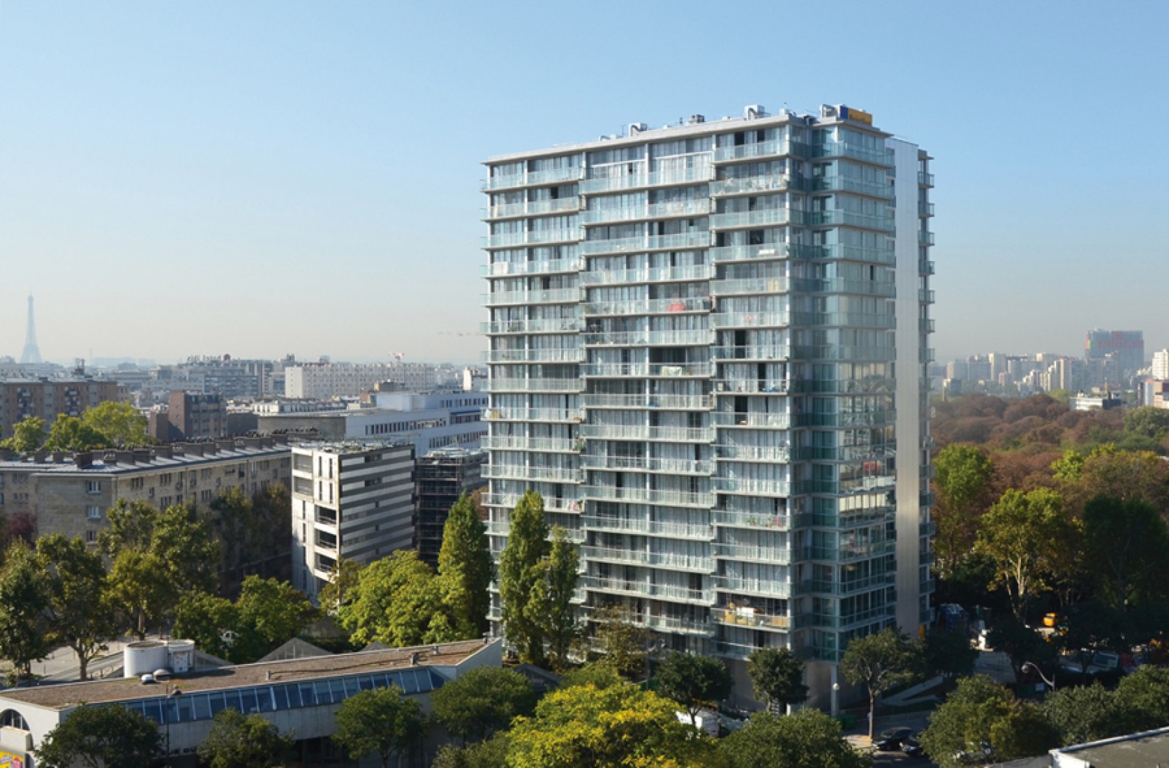 Transformación de un bloque de viviendas - París 17°, Torre Bois le Prêtre - Druot, Lacaton & Vassal/fotografía: Frédéric Druot.