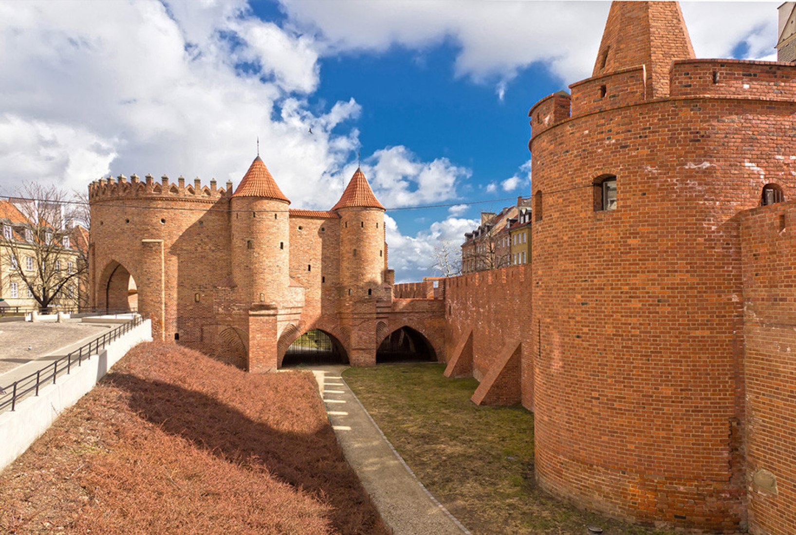крепость в варшаве