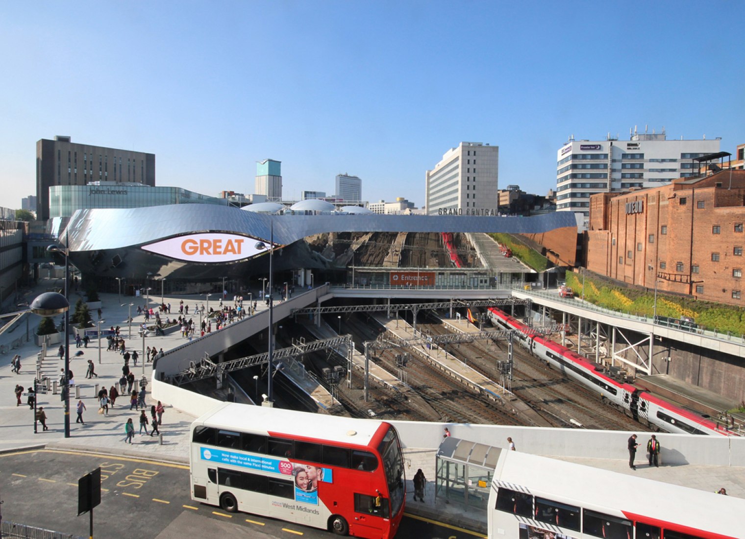 Vista este. Nueva Estación en Birmingham por AZPML. Cortesía de Zaera-Polo Arquitectura.