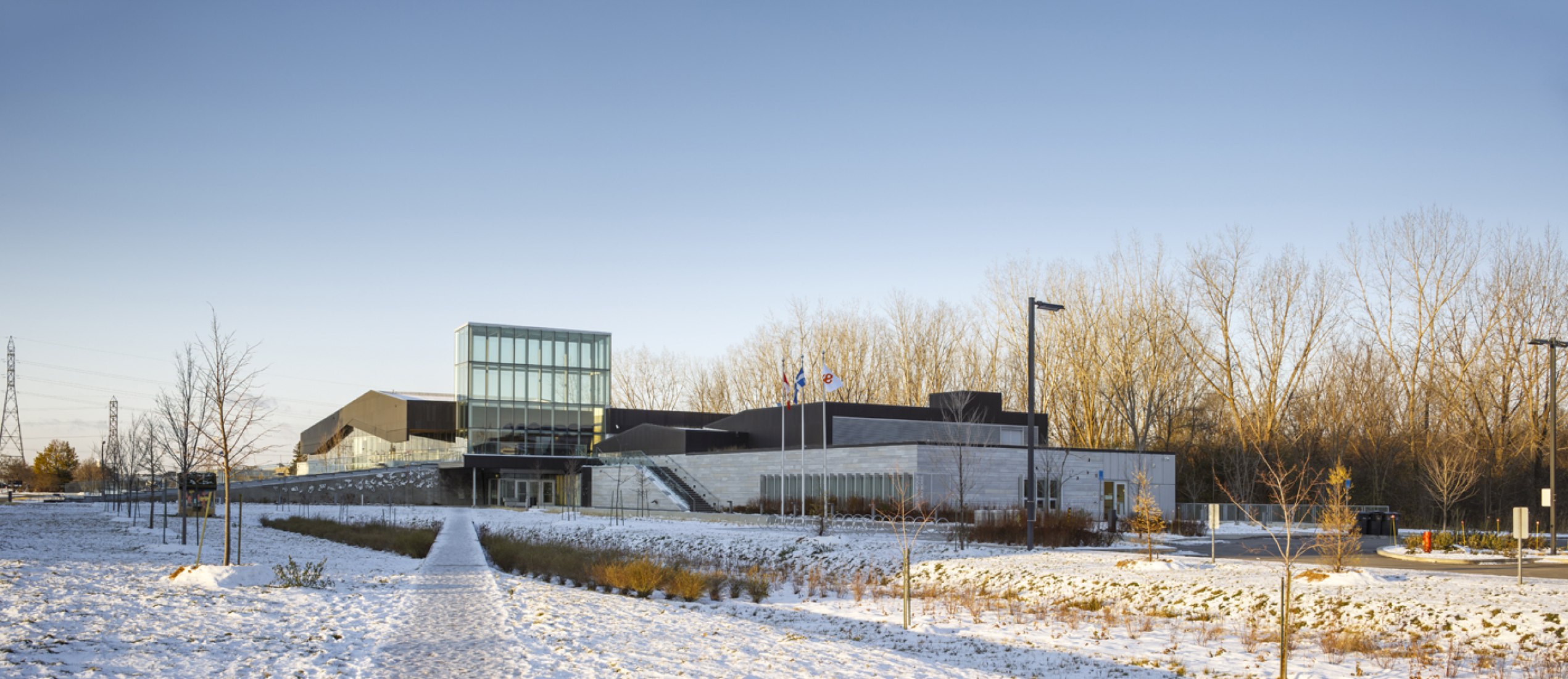 Exterior. Biblioteca Boisé por Lemay. Fotografía por Doublespace photography.